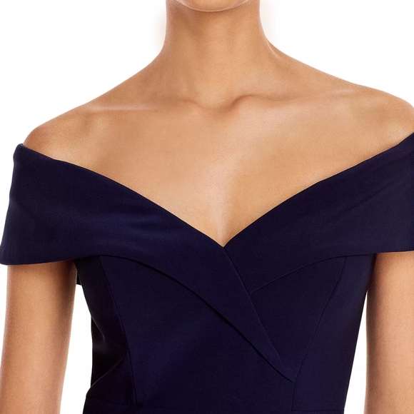 Aqua, Women of the shoulder black gown - Picture 3 of 12